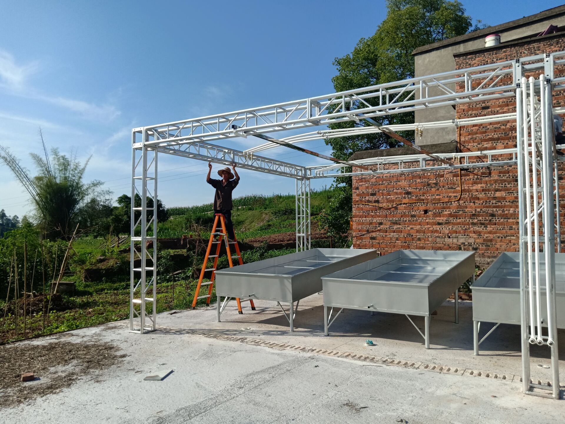 大型人工模擬降雨系統點擊查看