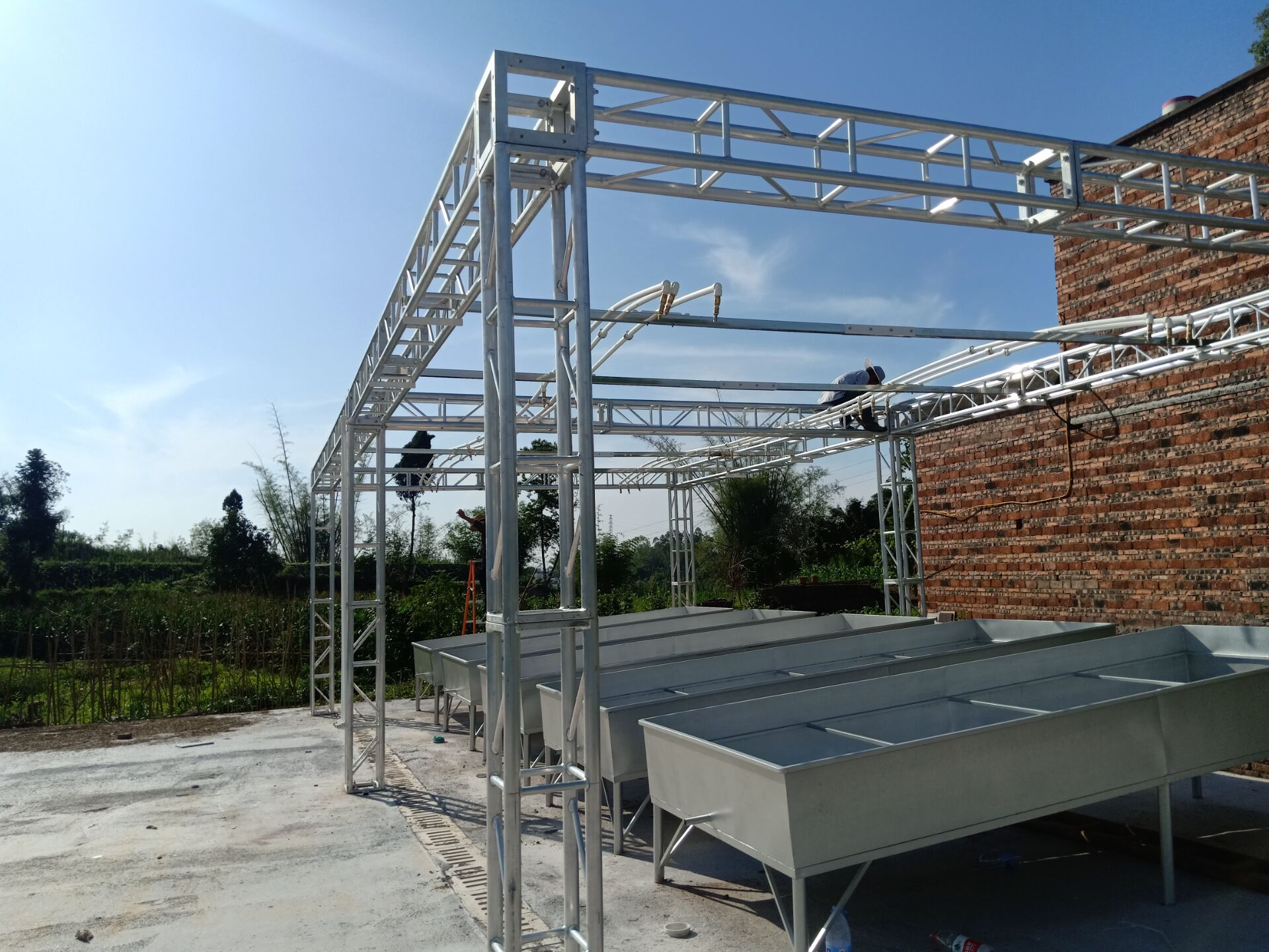 清華大學 人工模擬降雨點擊查看