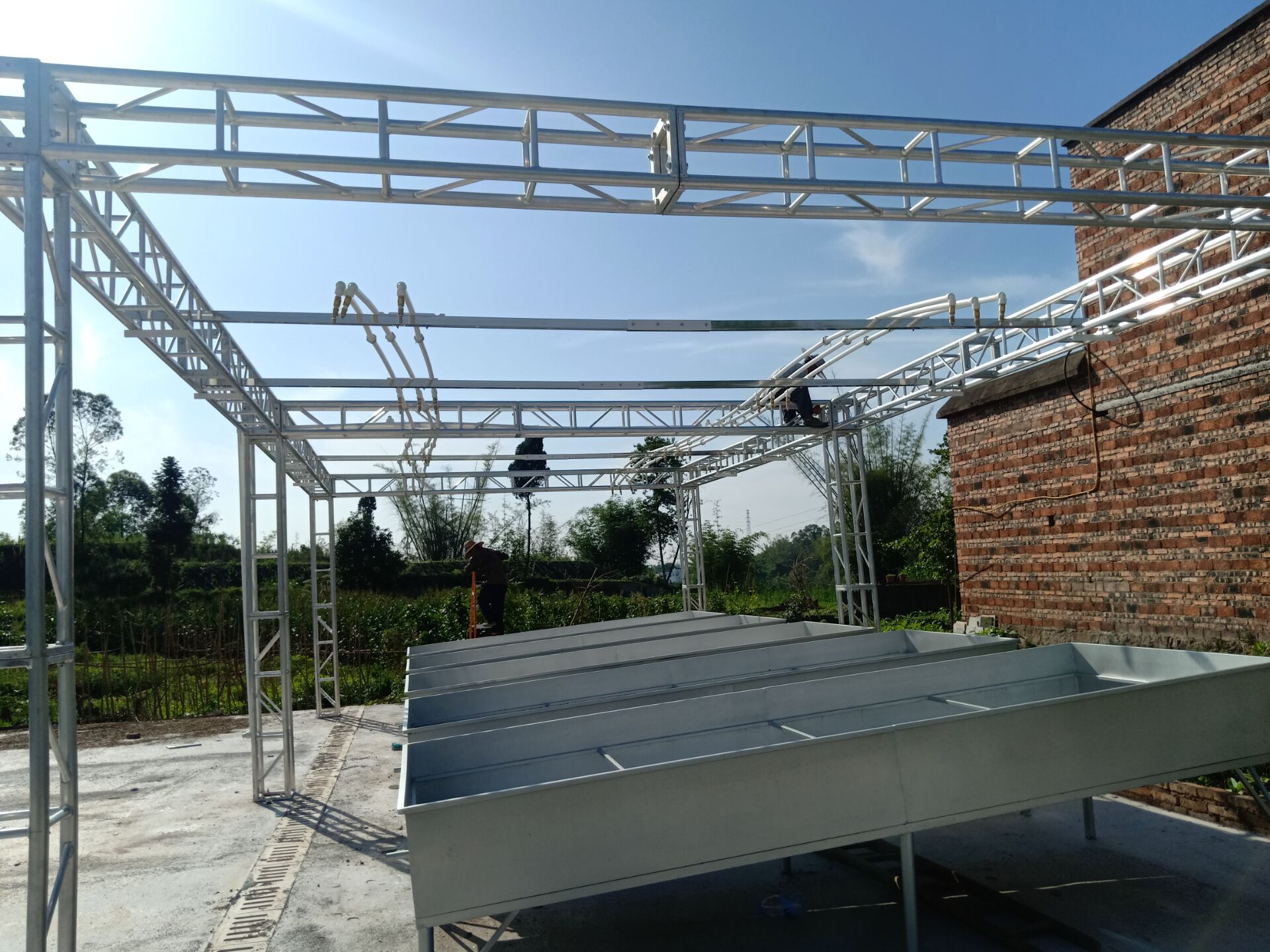 小型室內人工模擬降雨系統點擊查看